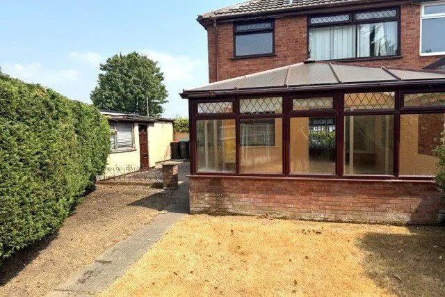 Painswick Road, Great Sutton, CH66, photo 15