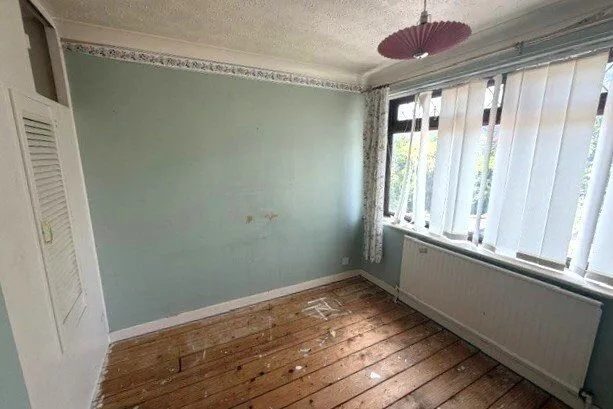 Painswick Road, Great Sutton, CH66, photo 7