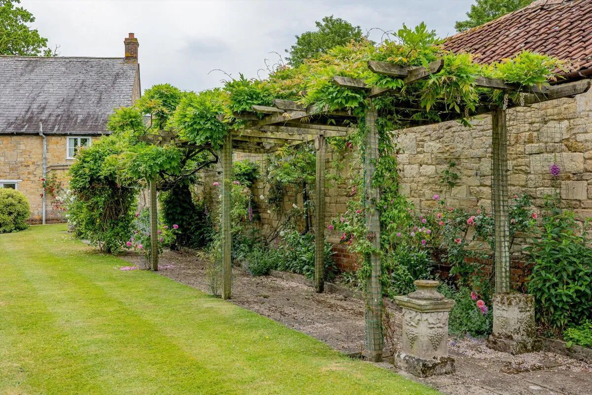 Nash Lane, Marnhull, DT10, photo 17