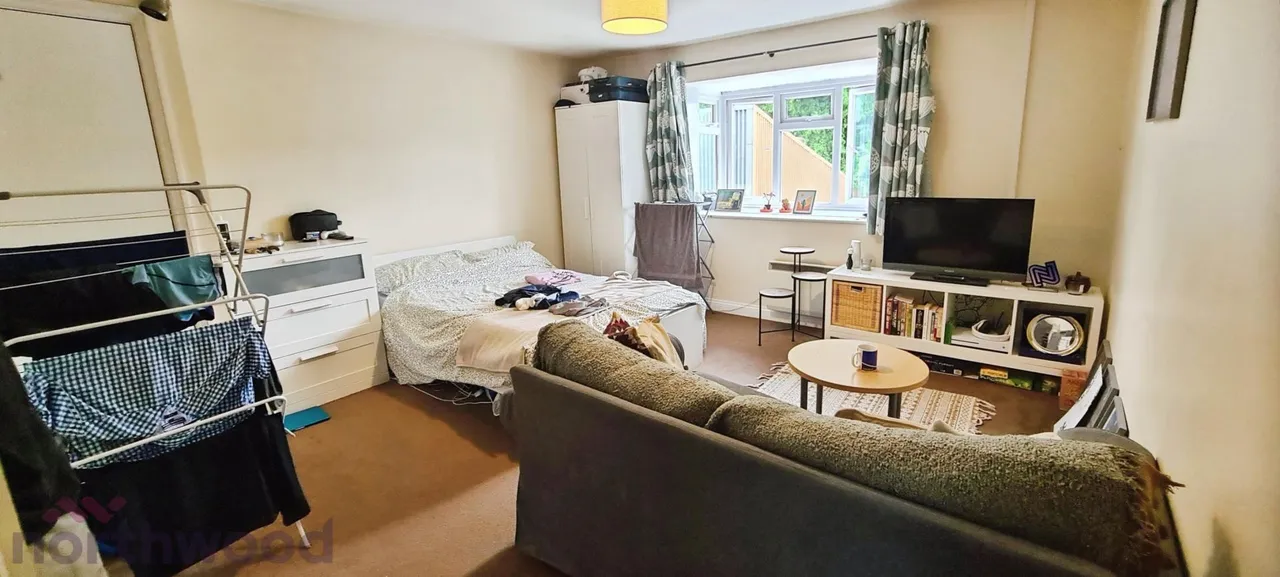Queens Road, High Wycombe, HP13, photo 2