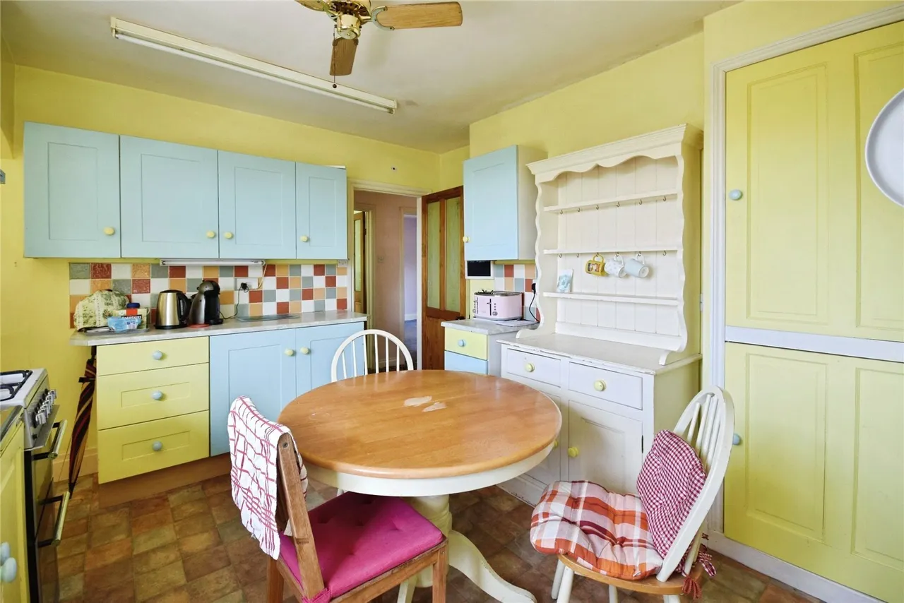 Exeter Road, Exmouth, EX8, photo 3