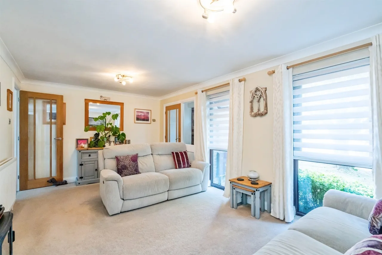 The Pines, Yapton, BN18, photo 17