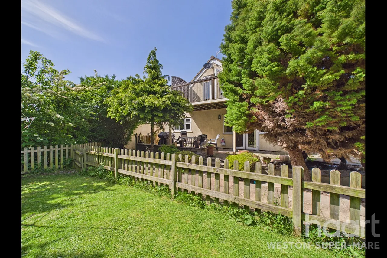 New Bristol Road, Weston-Super-Mare, BS22, photo 32