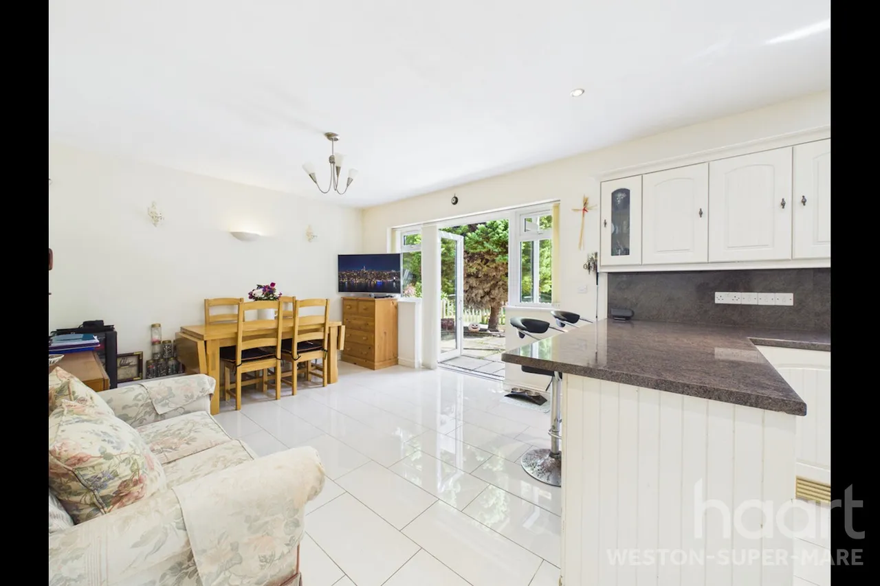 New Bristol Road, Weston-Super-Mare, BS22, photo 5