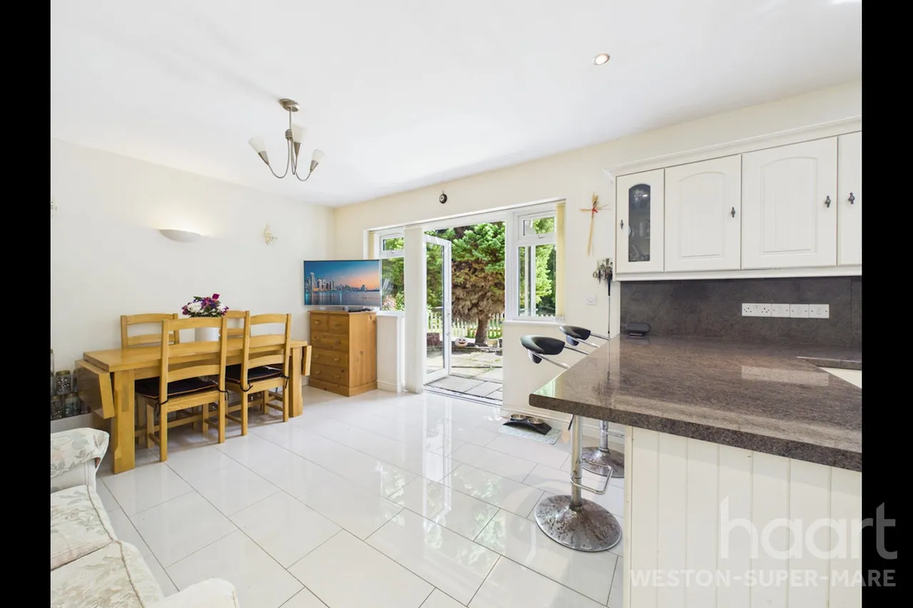 New Bristol Road, Weston-Super-Mare, BS22, photo 6