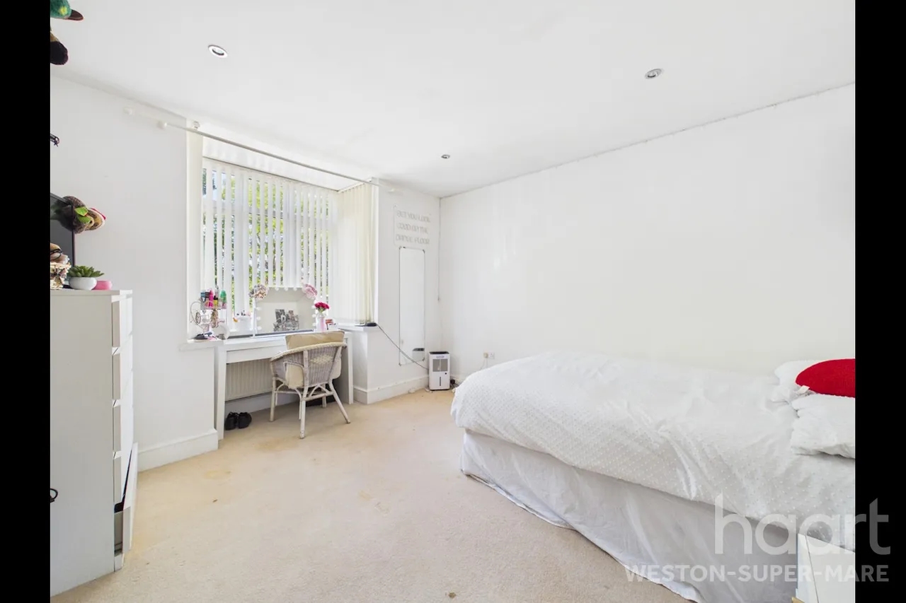 New Bristol Road, Weston-Super-Mare, BS22, photo 8