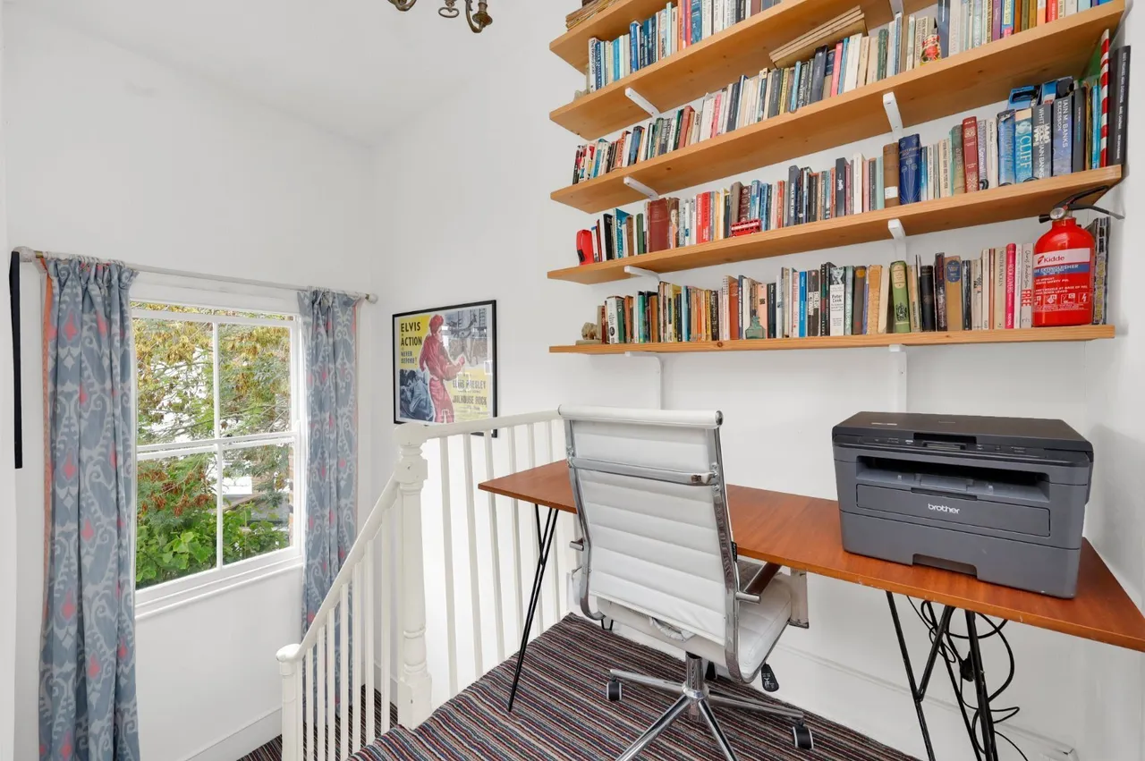 Herbert Street, London, NW5, photo 12