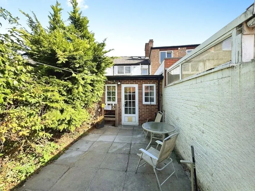 High Street, Egham, Surrey, TW20, photo 8