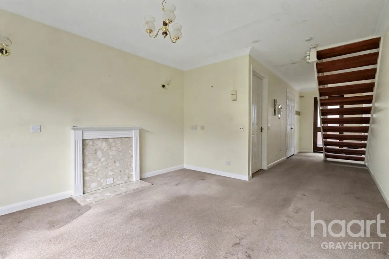 Candleford Gate, Liphook, GU30, photo 2