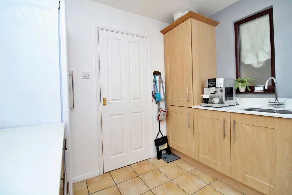 Wilson Close, RUGBY, Warwickshire, CV22 7SU, photo 23