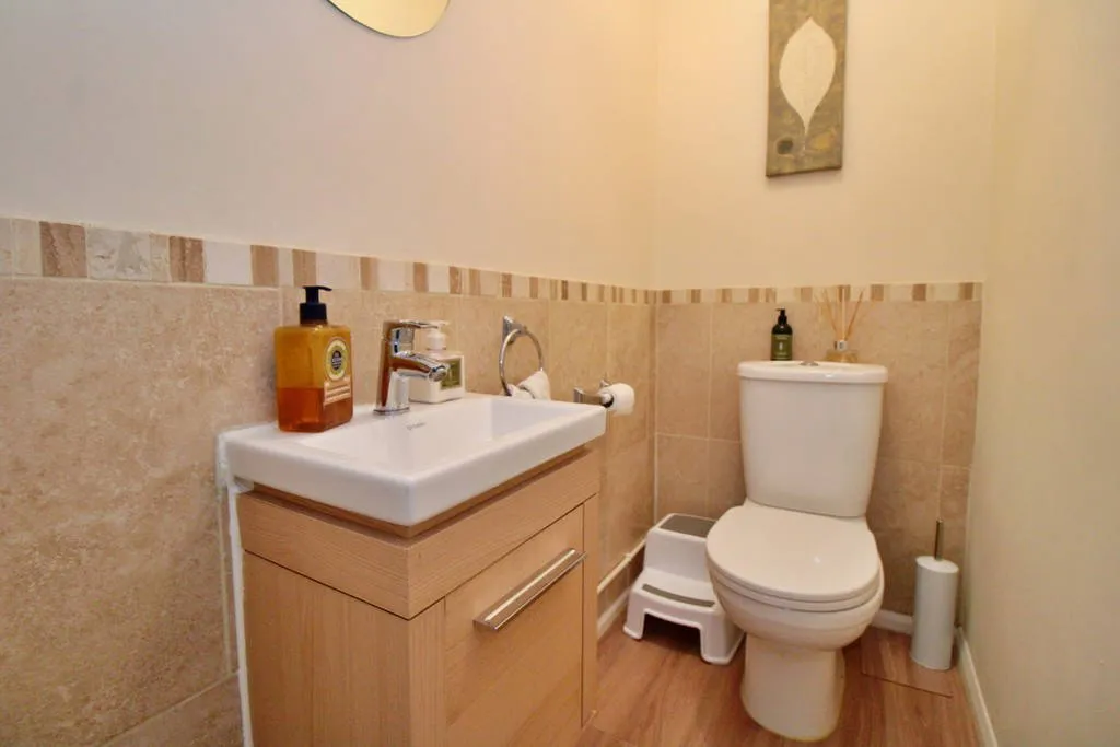 Wilson Close, RUGBY, Warwickshire, CV22 7SU, photo 25