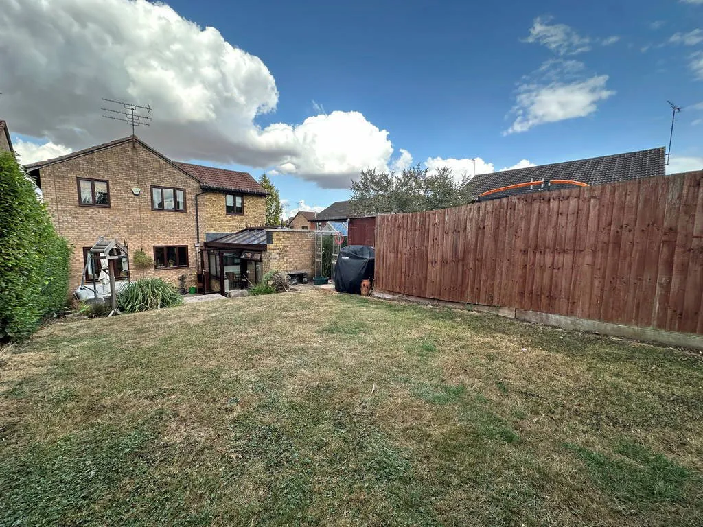 Wilson Close, RUGBY, Warwickshire, CV22 7SU, photo 16