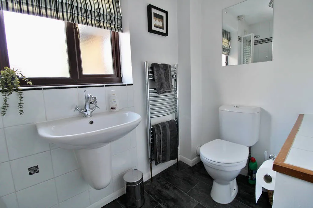 Wilson Close, RUGBY, Warwickshire, CV22 7SU, photo 27
