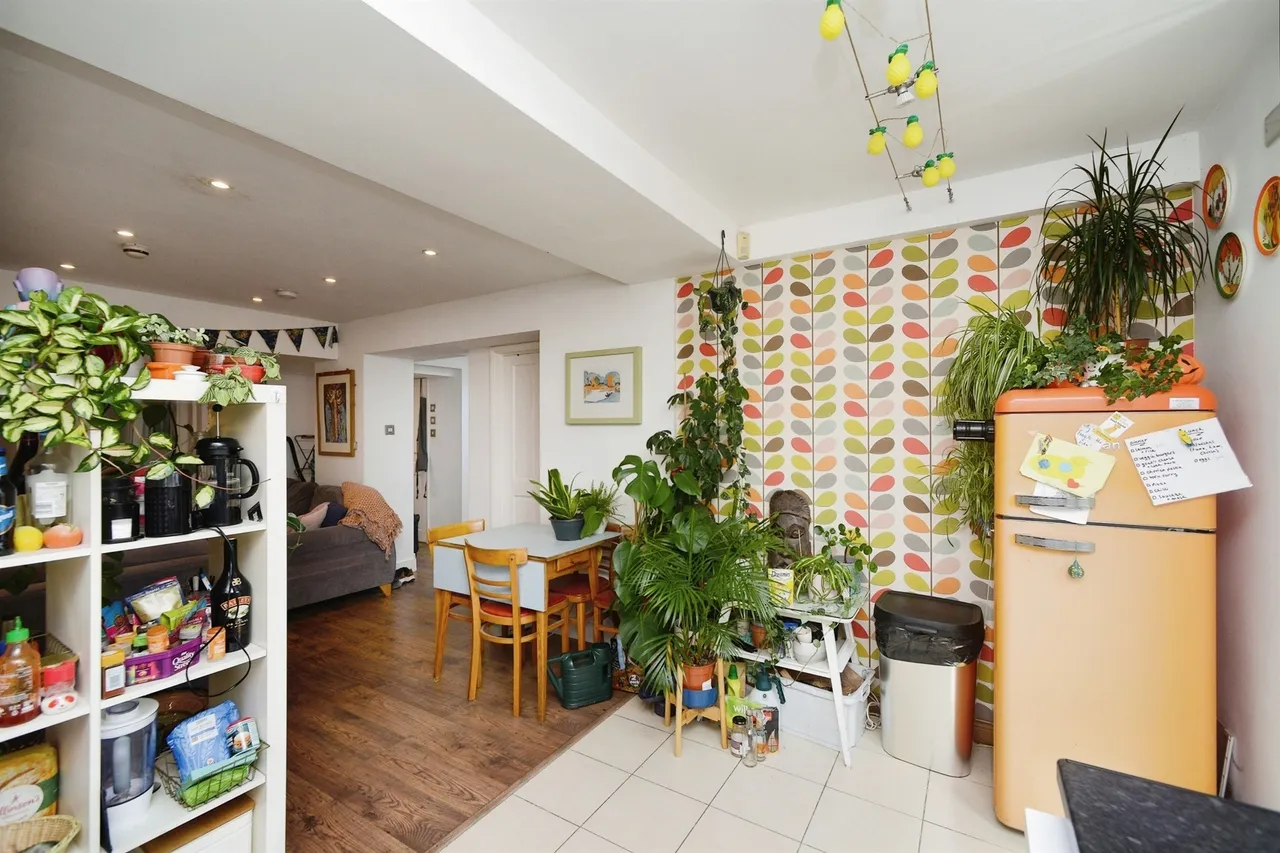 2 bed flat for sale — Matlock Road, Brighton