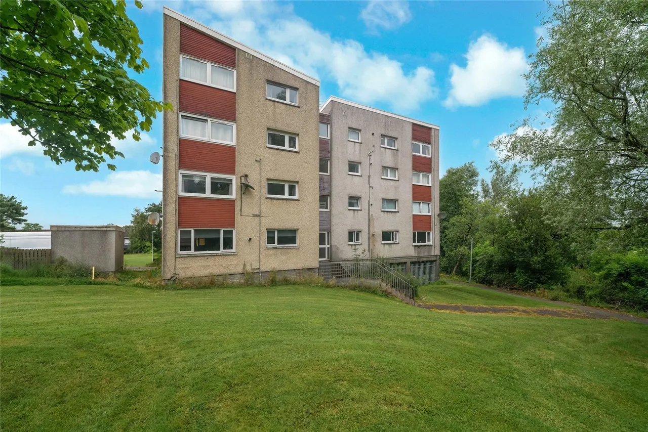 Mallard Crescent, Greenhills, East Kilbride, South Lanarkshire, G75, photo 16