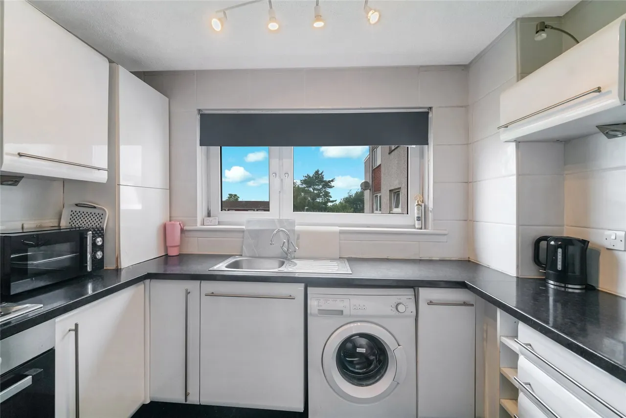 Mallard Crescent, Greenhills, East Kilbride, South Lanarkshire, G75, photo 4