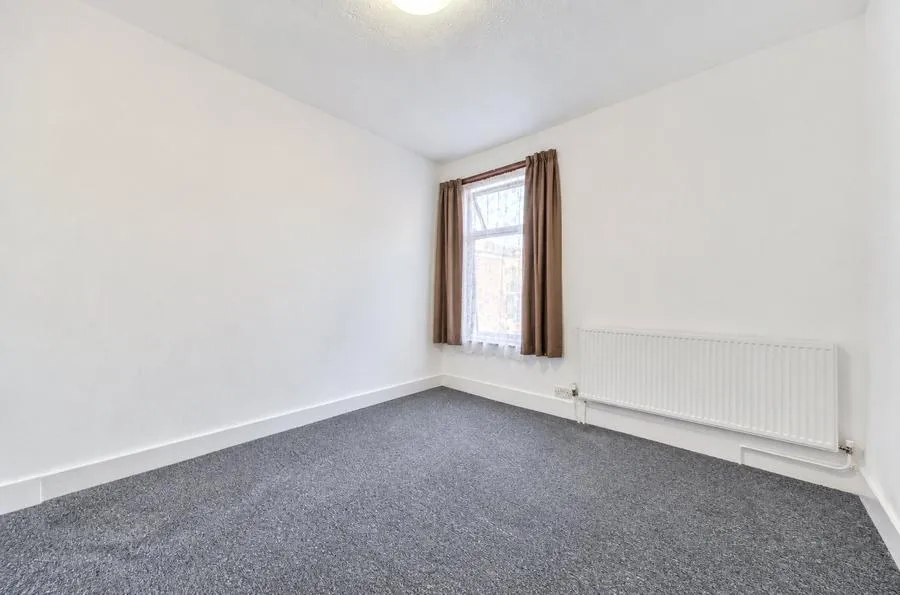 Sheringham Avenue, Manor Park, E12, photo 14