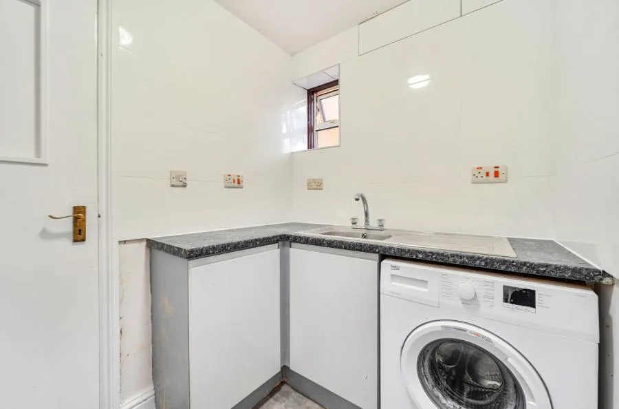 Sheringham Avenue, Manor Park, E12, photo 11