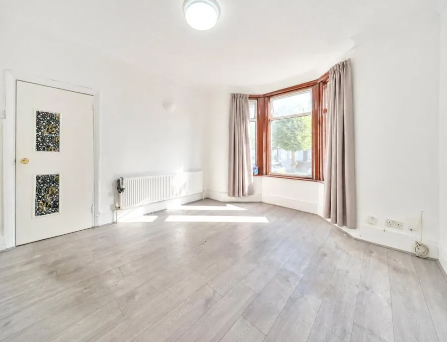 Sheringham Avenue, Manor Park, E12, photo 5