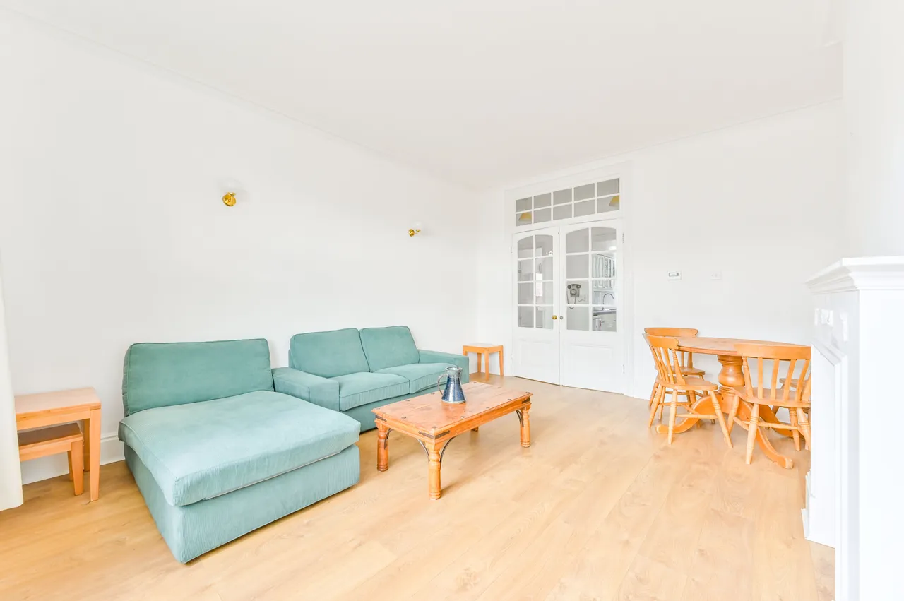 9 Russell Square Mansions, 122 Southampton Row, London, photo 8