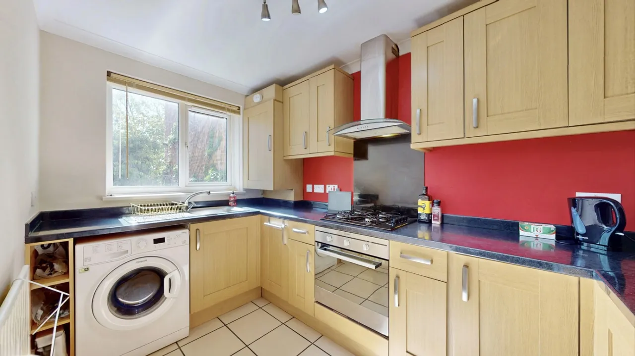 Buckingham Avenue, Perivale, UB6, photo 5