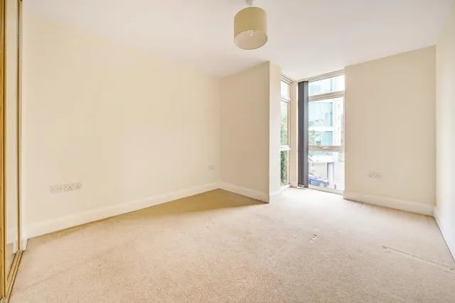 Kerr Place, Aylesbury, HP21, photo 6