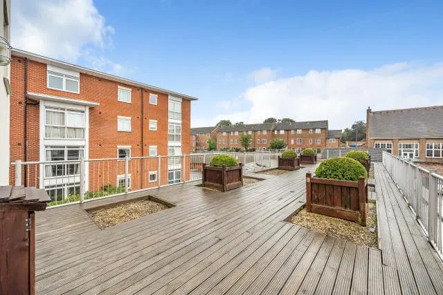 Kerr Place, Aylesbury, HP21, photo 9