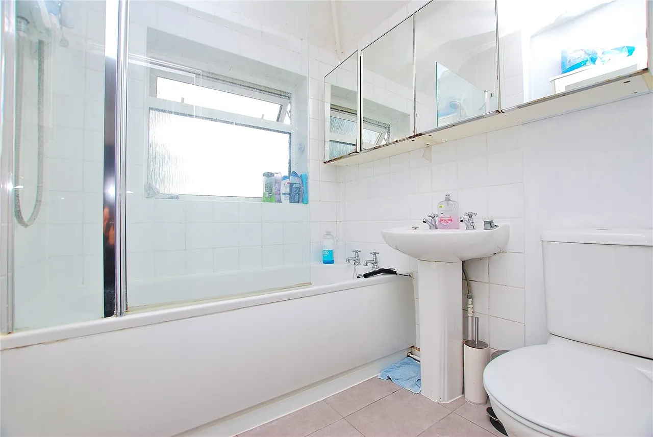 Pennings Avenue, Guildford, GU2, photo 8