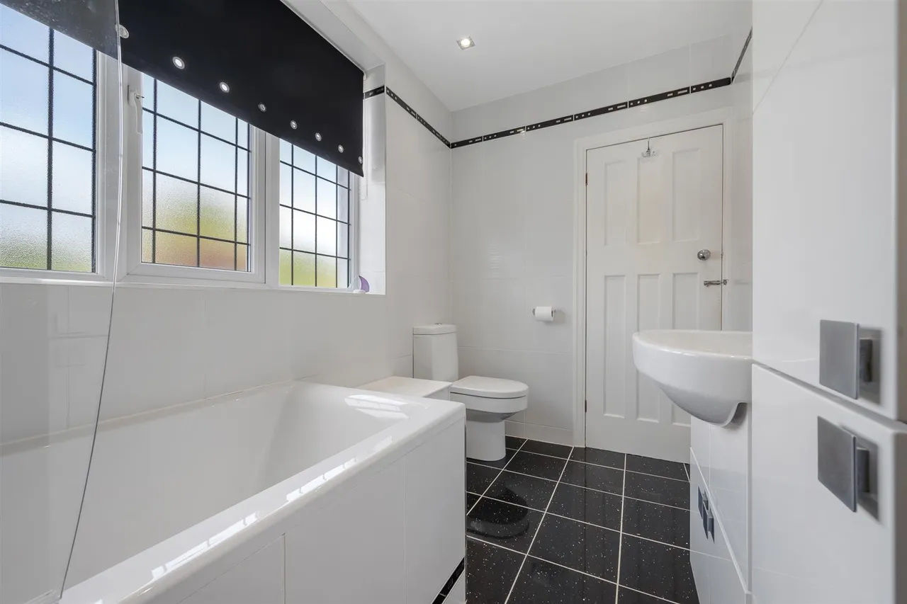 94 Summerseat Lane, Ramsbottom, Bury, BL0 9RQ, photo 52