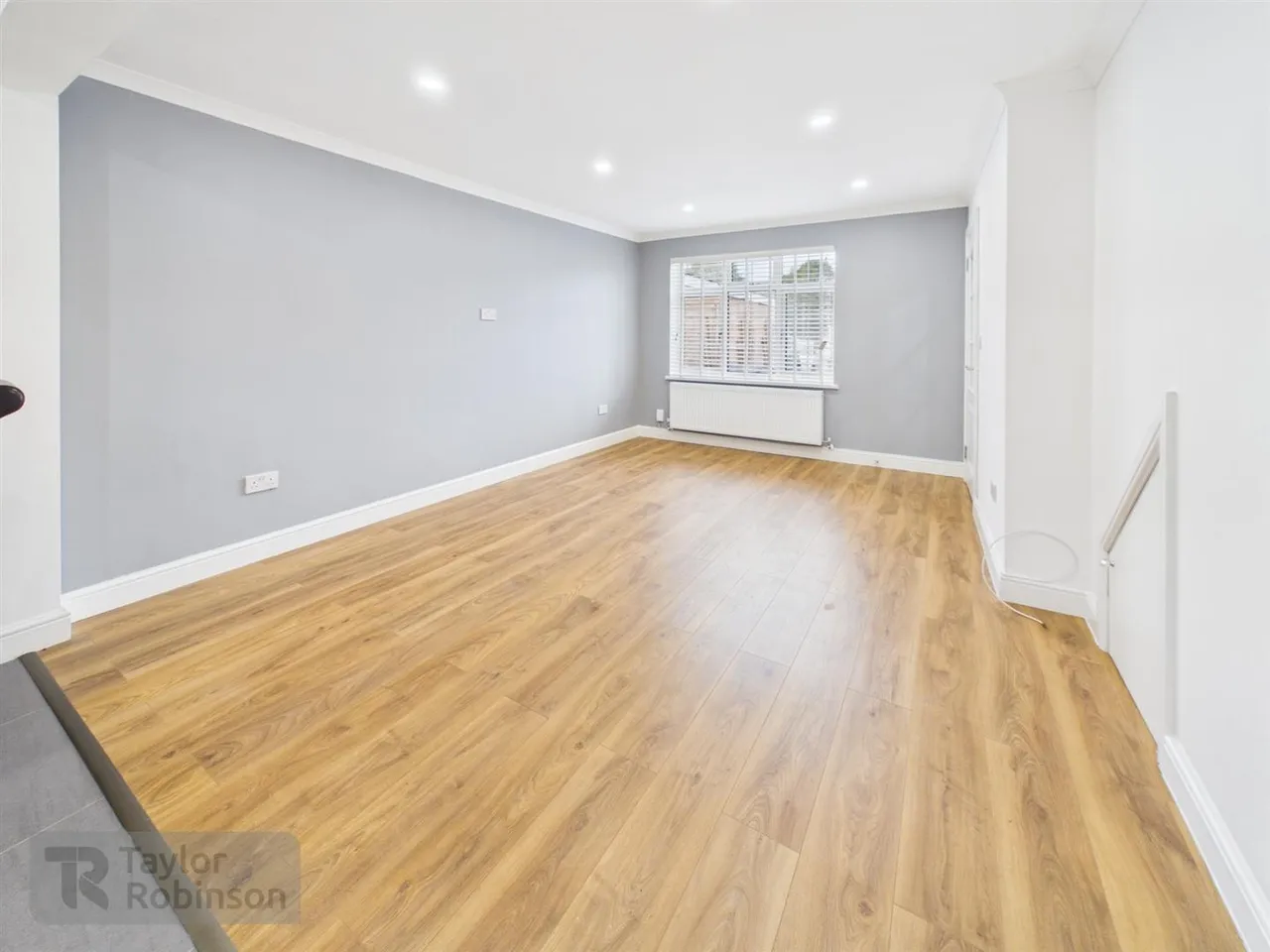 St Hildas Close, Pound Hill, RH10, photo 17