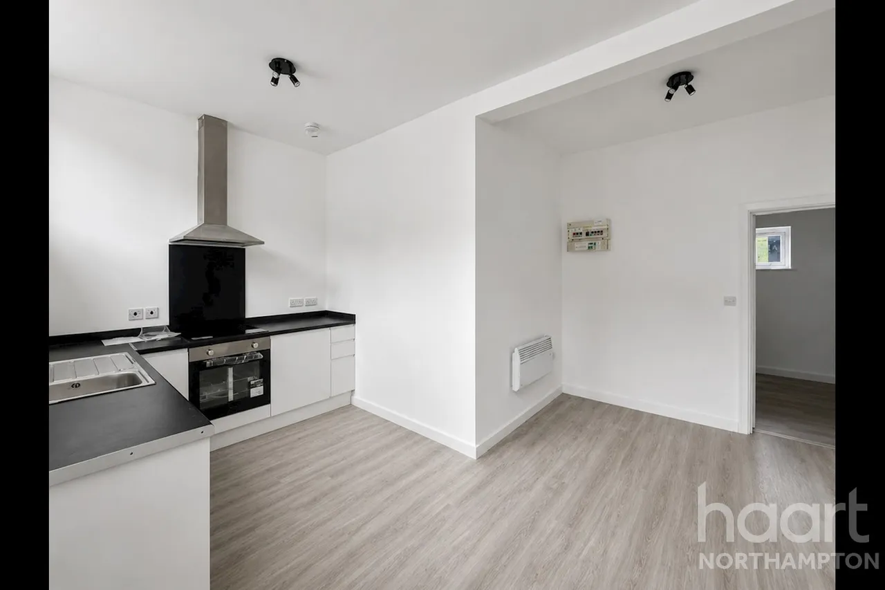 Edith Street, Northampton, NN1, photo 3
