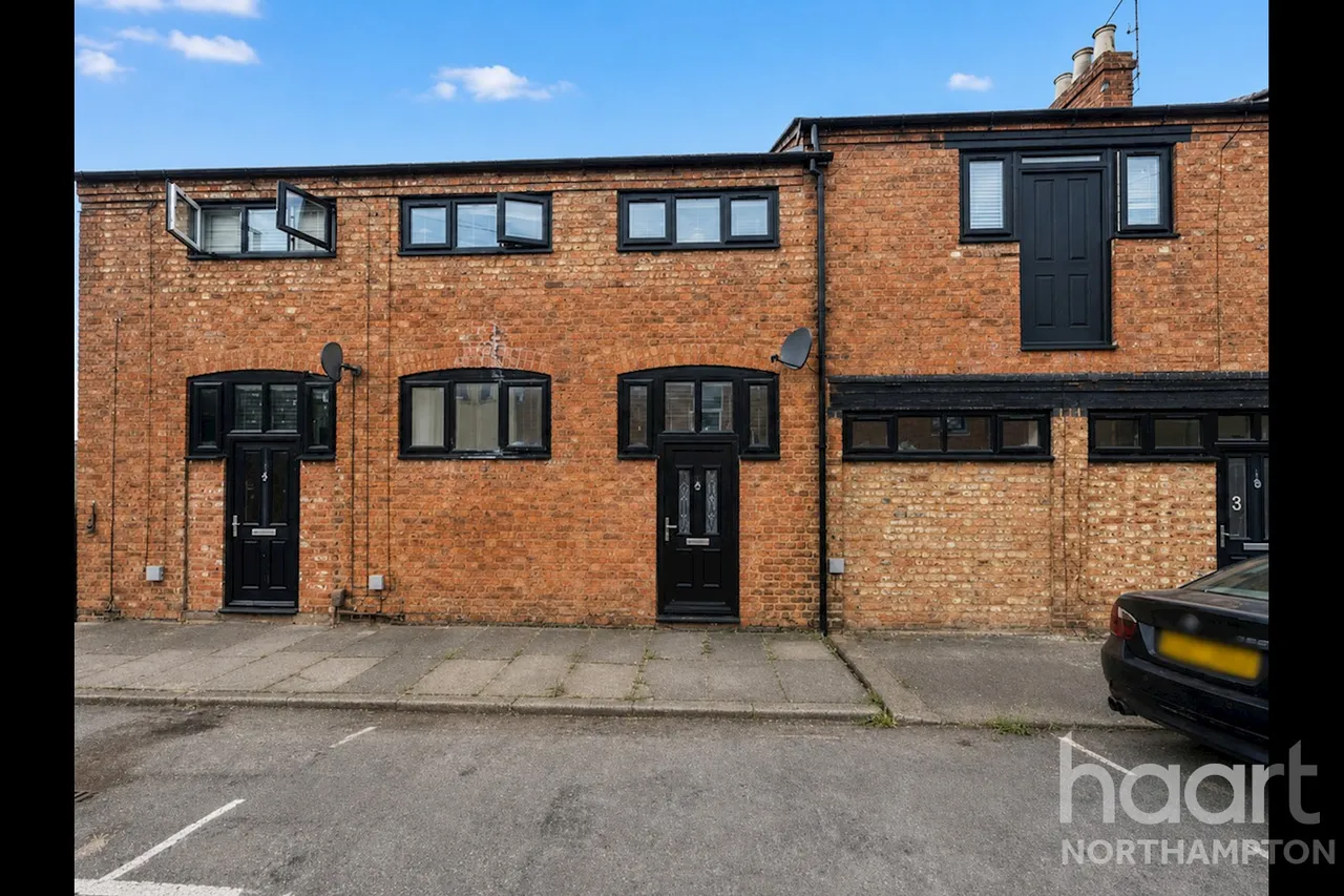 1 bed flat for sale, Edith Street, Northampton, NN1