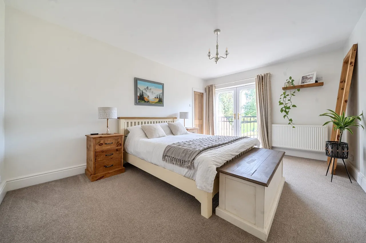 Flixborough Road, Burton-Upon-Stather, DN15, photo 7