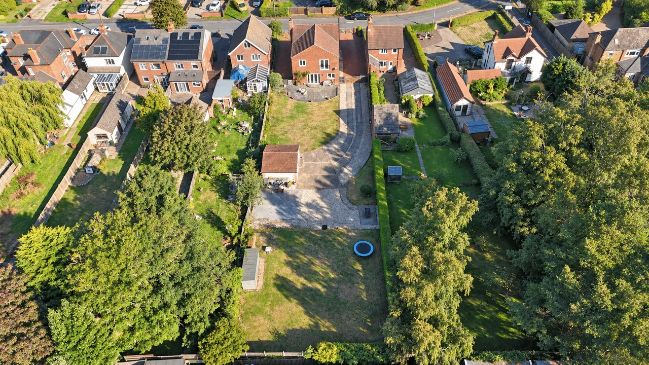 Flixborough Road, Burton-Upon-Stather, DN15, photo 14