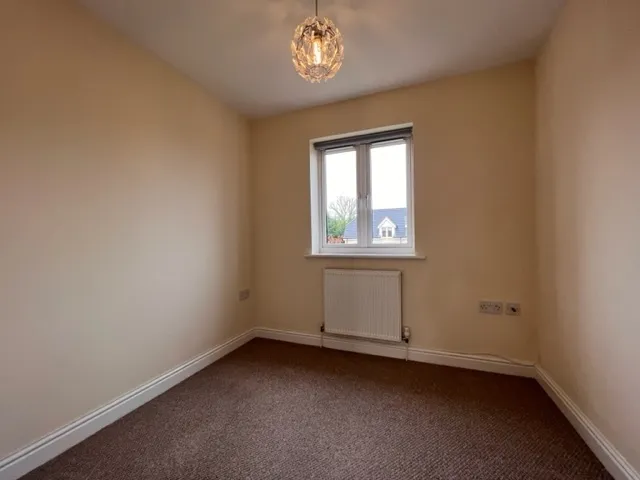 Broadway, Yaxley, PE7, photo 9