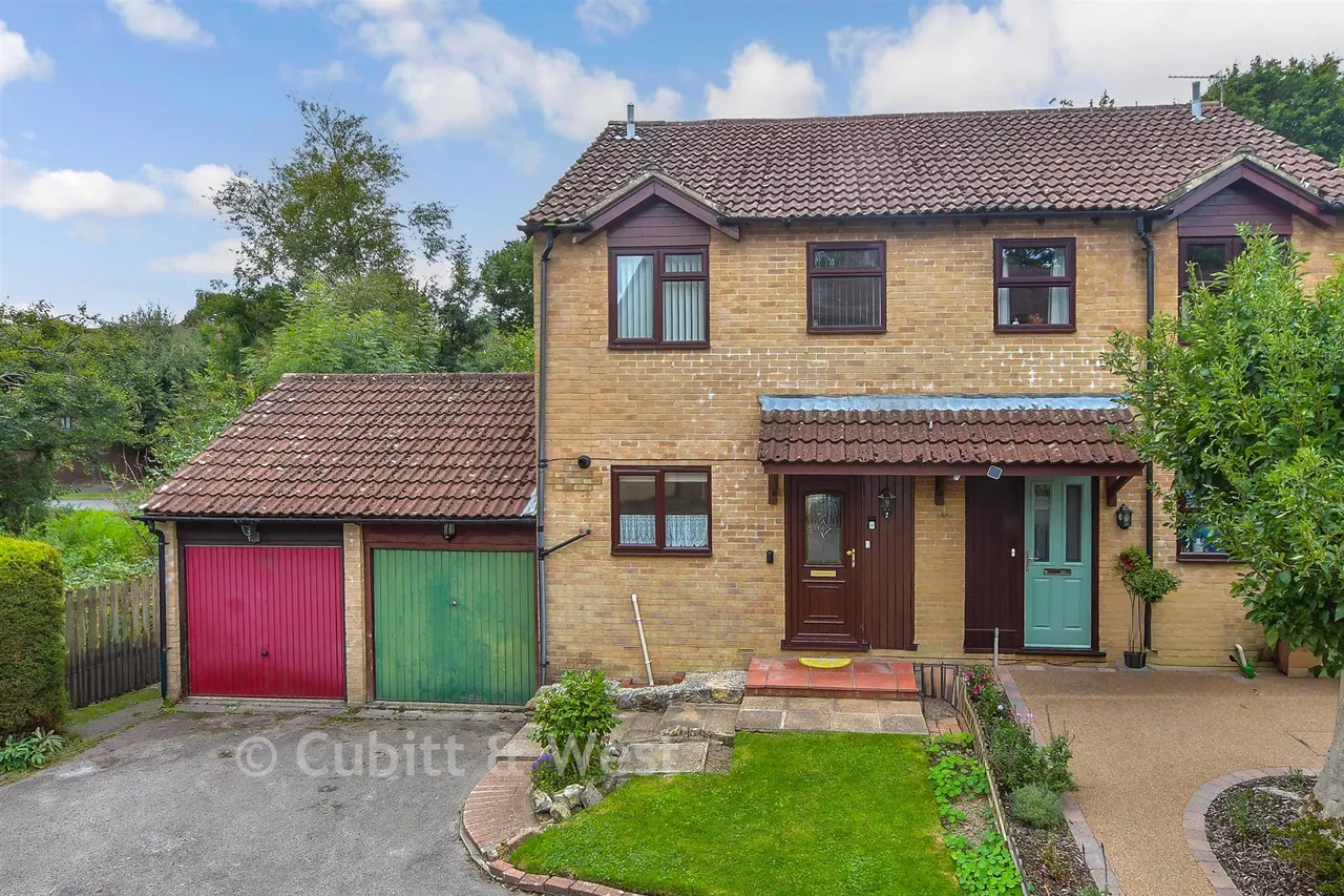 3 bed house for sale, Oliver Close, Crowborough, TN6