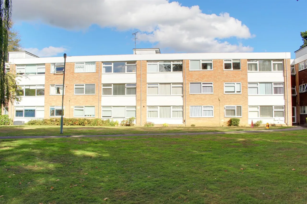 Heathfield Close, Potters Bar, EN6, photo 13
