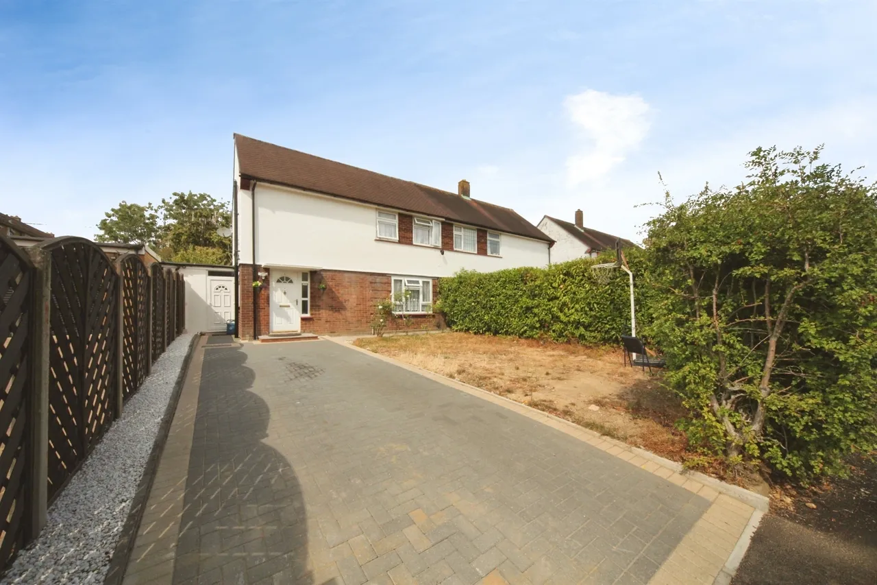 4 bed house for sale, Santingfield North, Luton, LU1