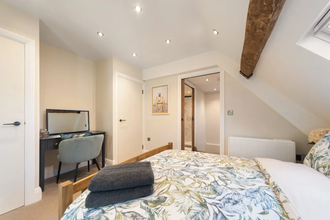 Foregate Street, WR1, photo 8