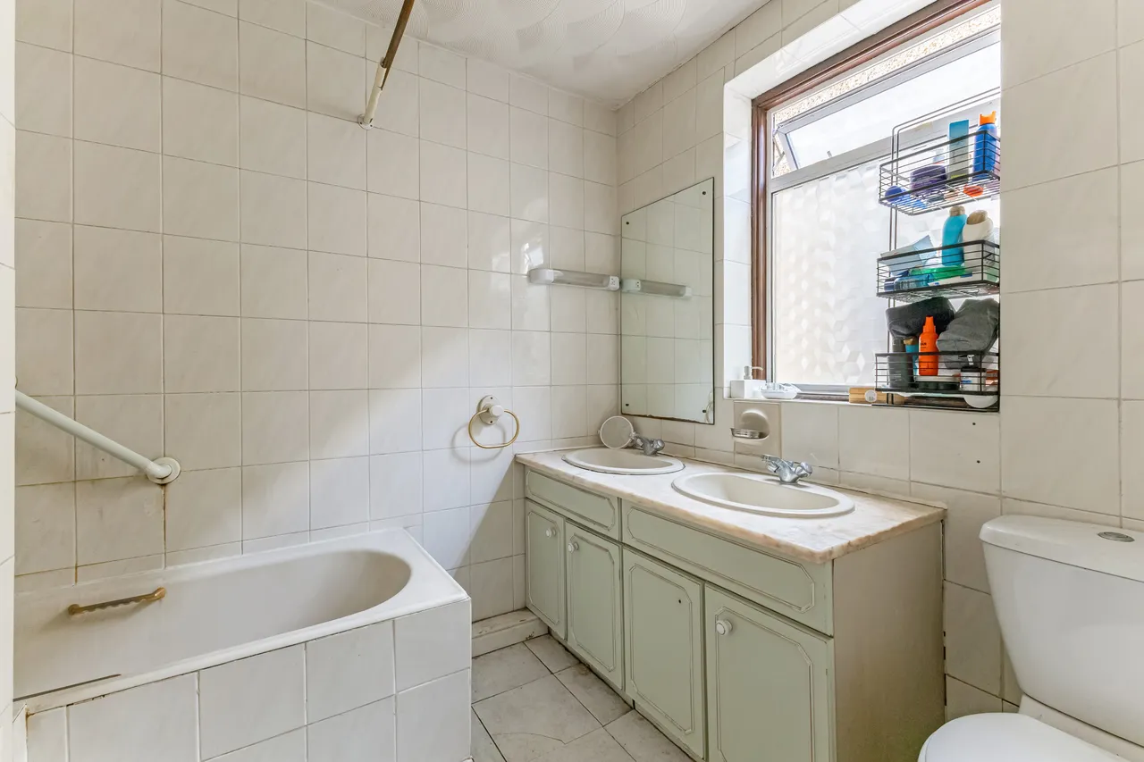 Lake View, Edgware, HA8, photo 12