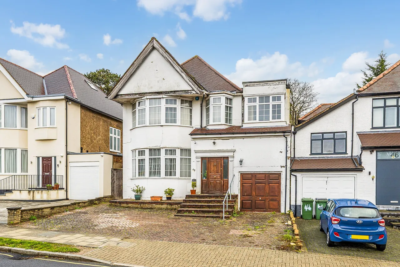 5 bed house for sale — Lake View, Edgware, HA8