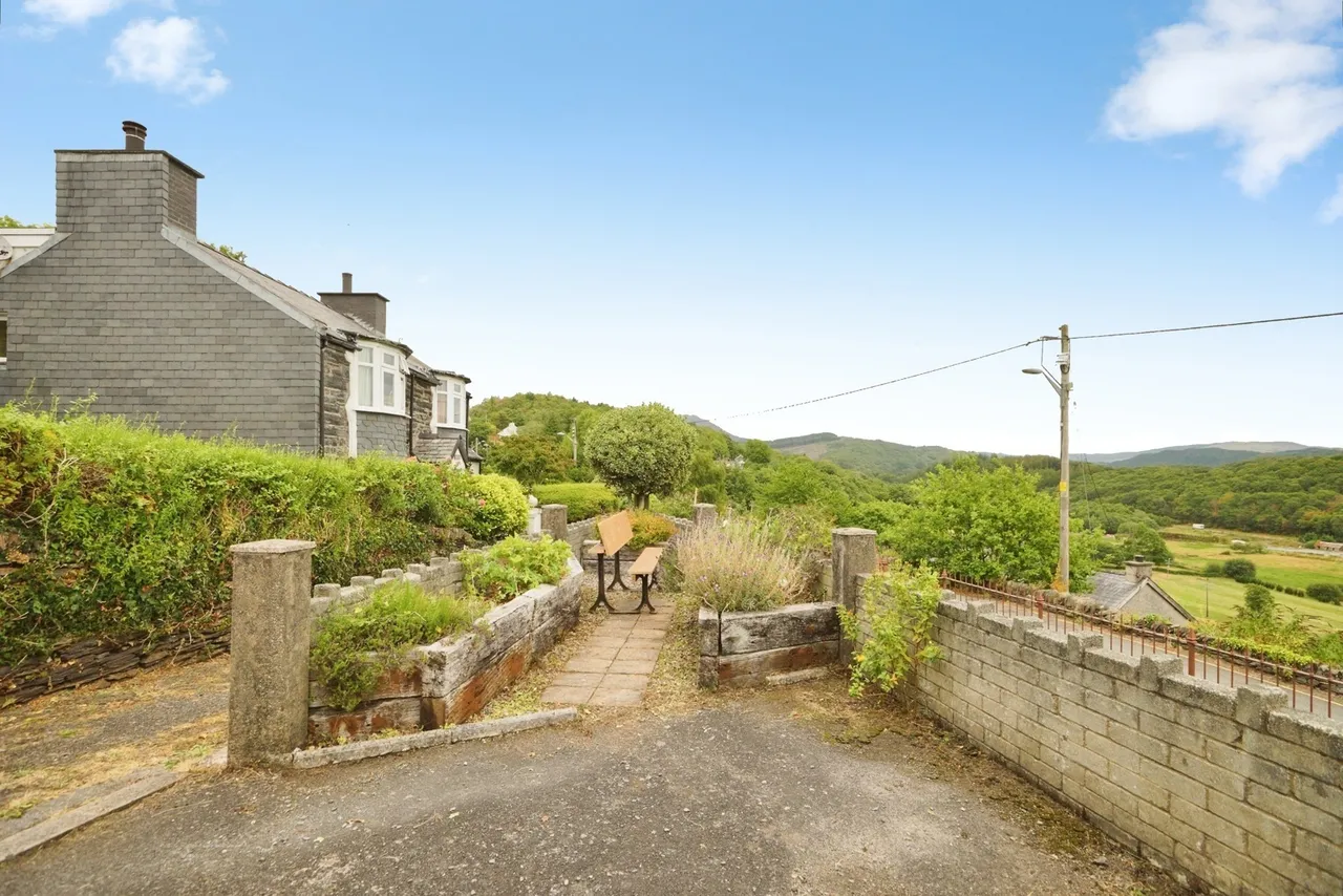 Railway Terrace, Penrhyndeudraeth, LL48, photo 6