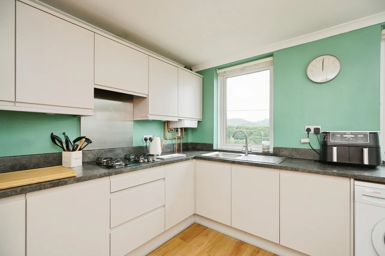 Railway Terrace, Penrhyndeudraeth, LL48, photo 8