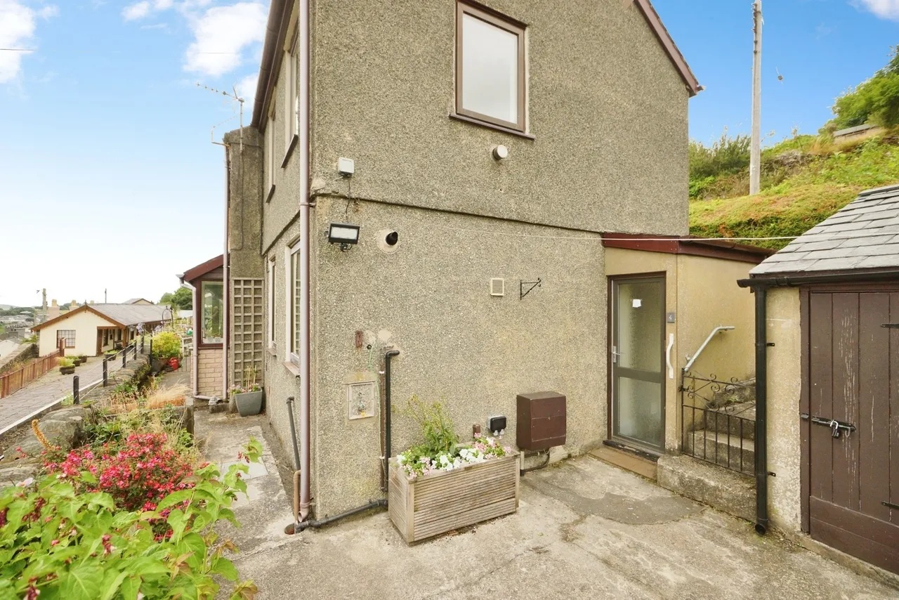 Railway Terrace, Penrhyndeudraeth, LL48, photo 23
