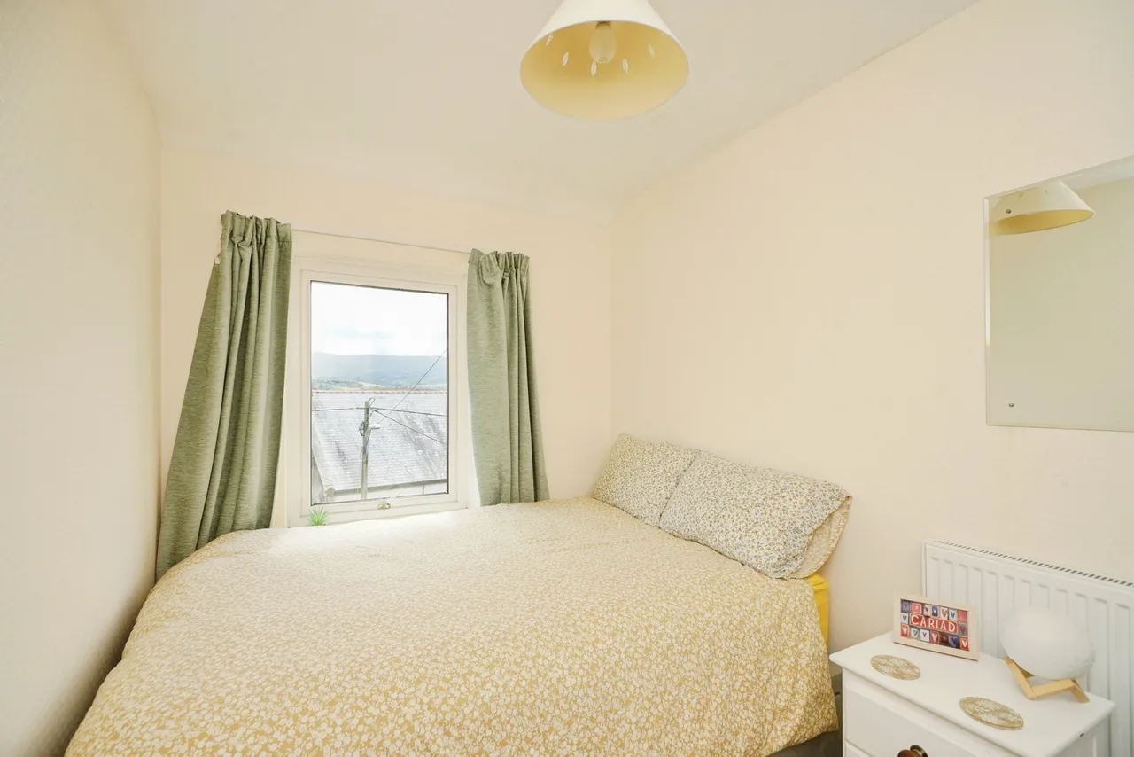 Railway Terrace, Penrhyndeudraeth, LL48, photo 9