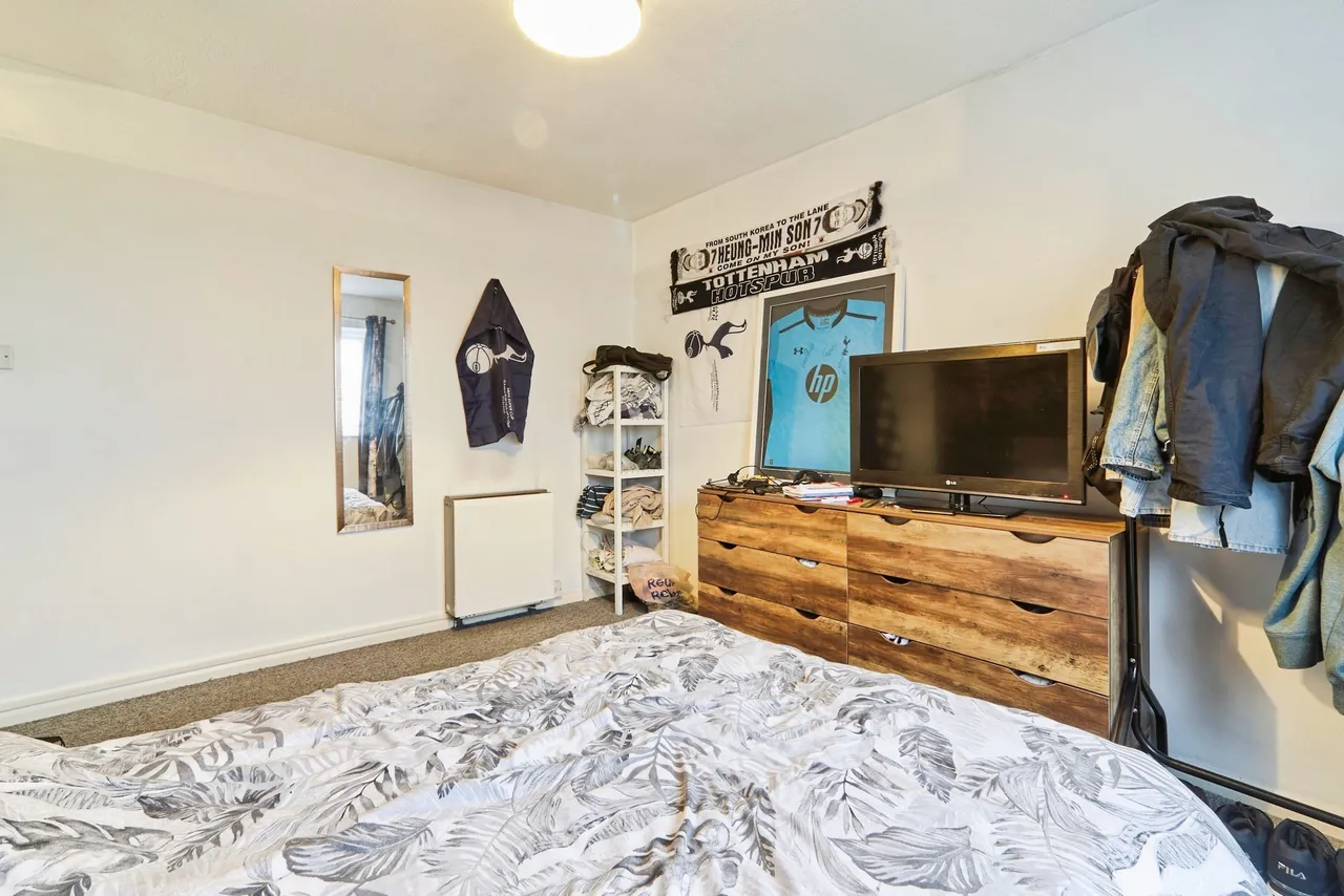 Mount Pleasant Gardens, Leeds, LS8, photo 11