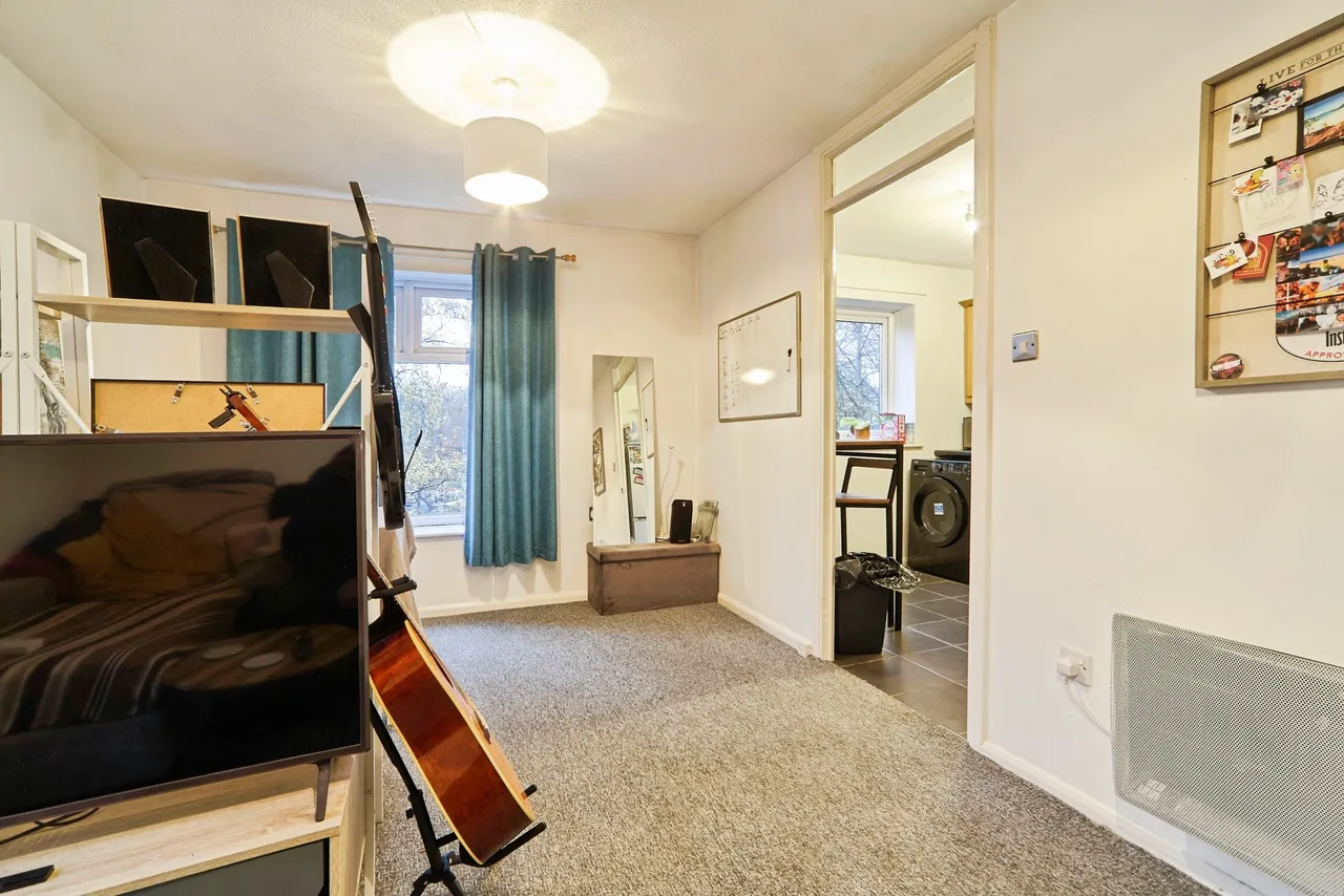 Mount Pleasant Gardens, Leeds, LS8, photo 6
