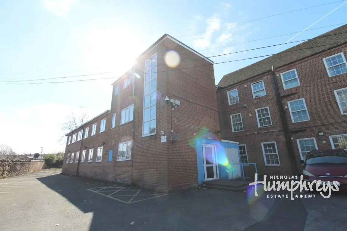 flat to rent, Bridge Road, B8