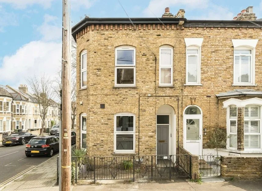 2 bed flat for sale — Hargwyne Street, Brixton, SW9