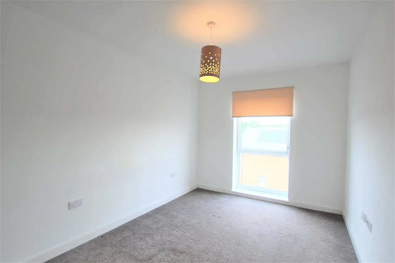 Pascal Mews, Milton Keynes, MK10, photo 8